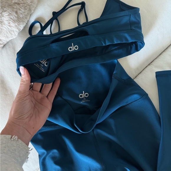 Alo Set - Picture 2 of 3